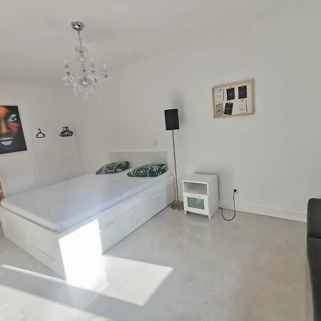 Moderne In Apartment *